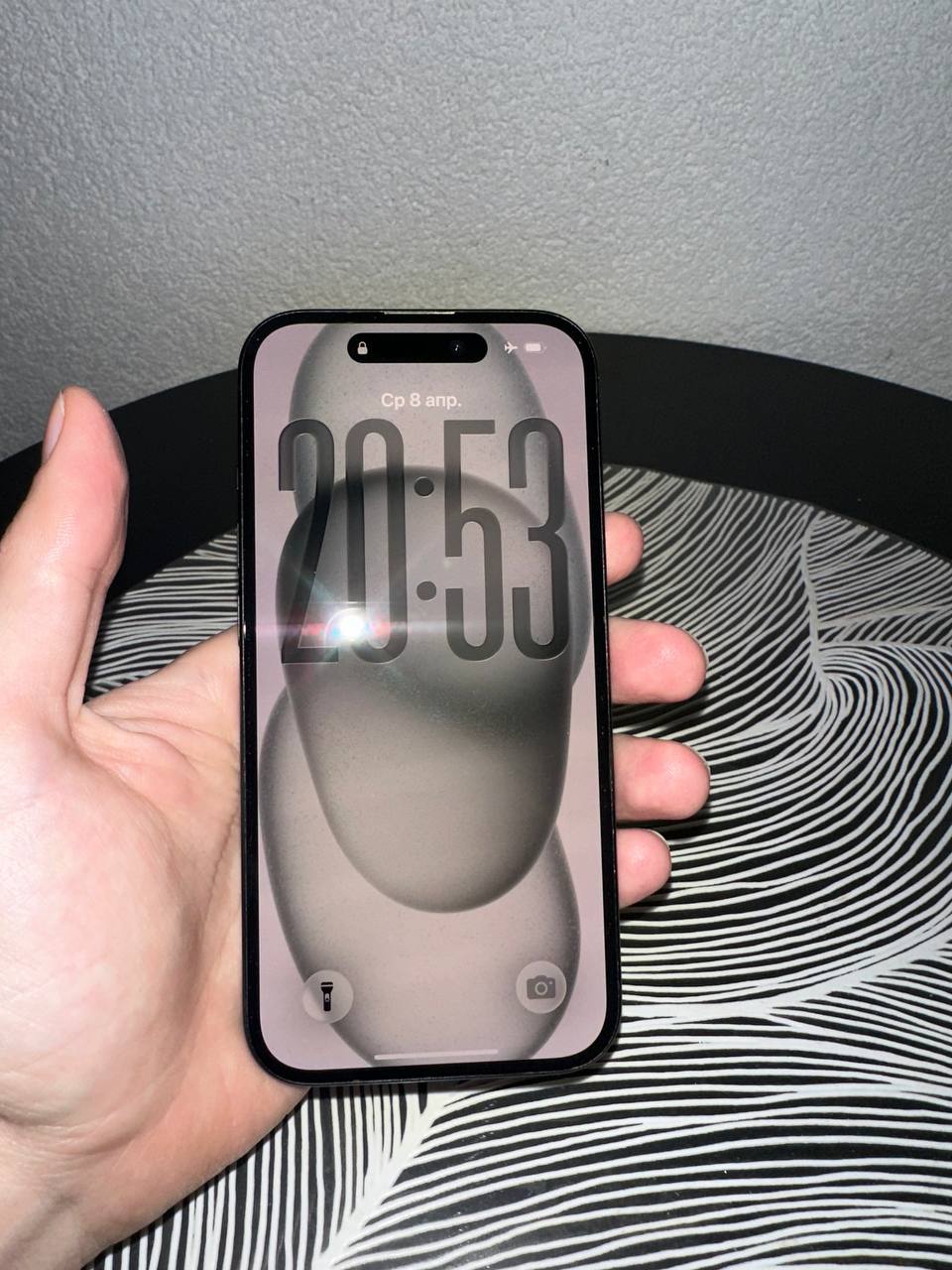 iPhone 15 photo 2