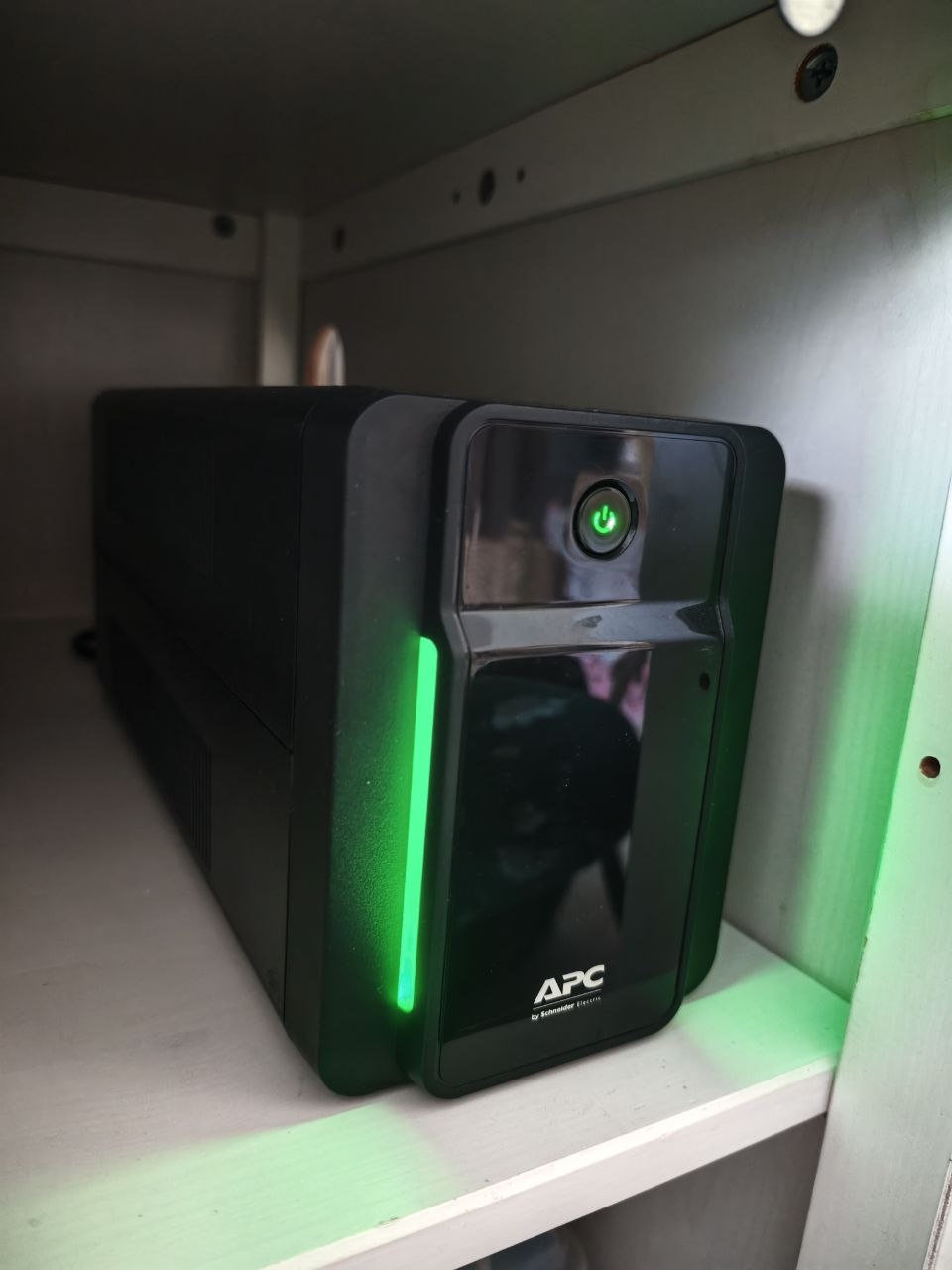 APC UPS BX750MI-GR