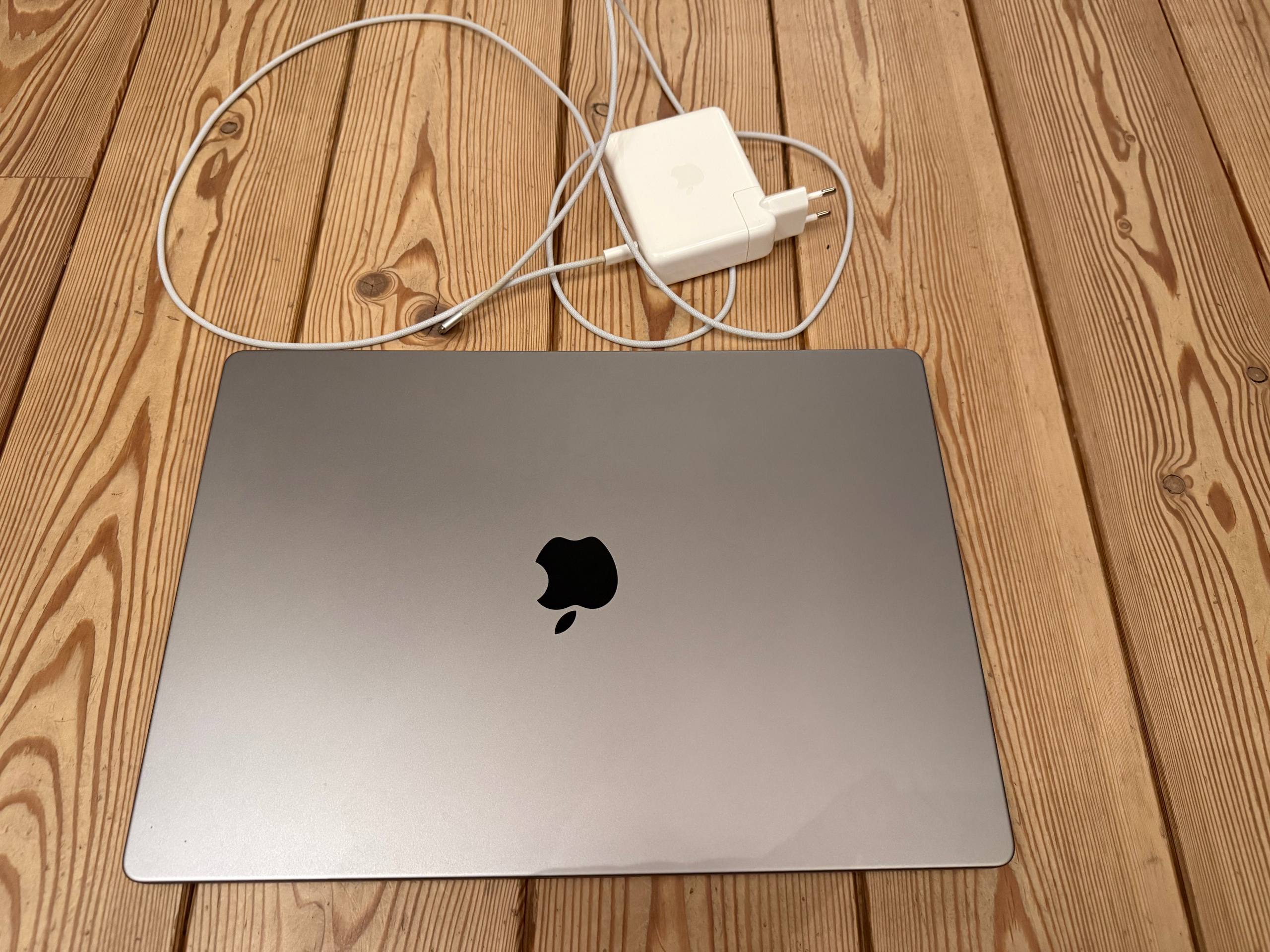 MacBook Pro 16 M1 Pro 32/512 photo 4