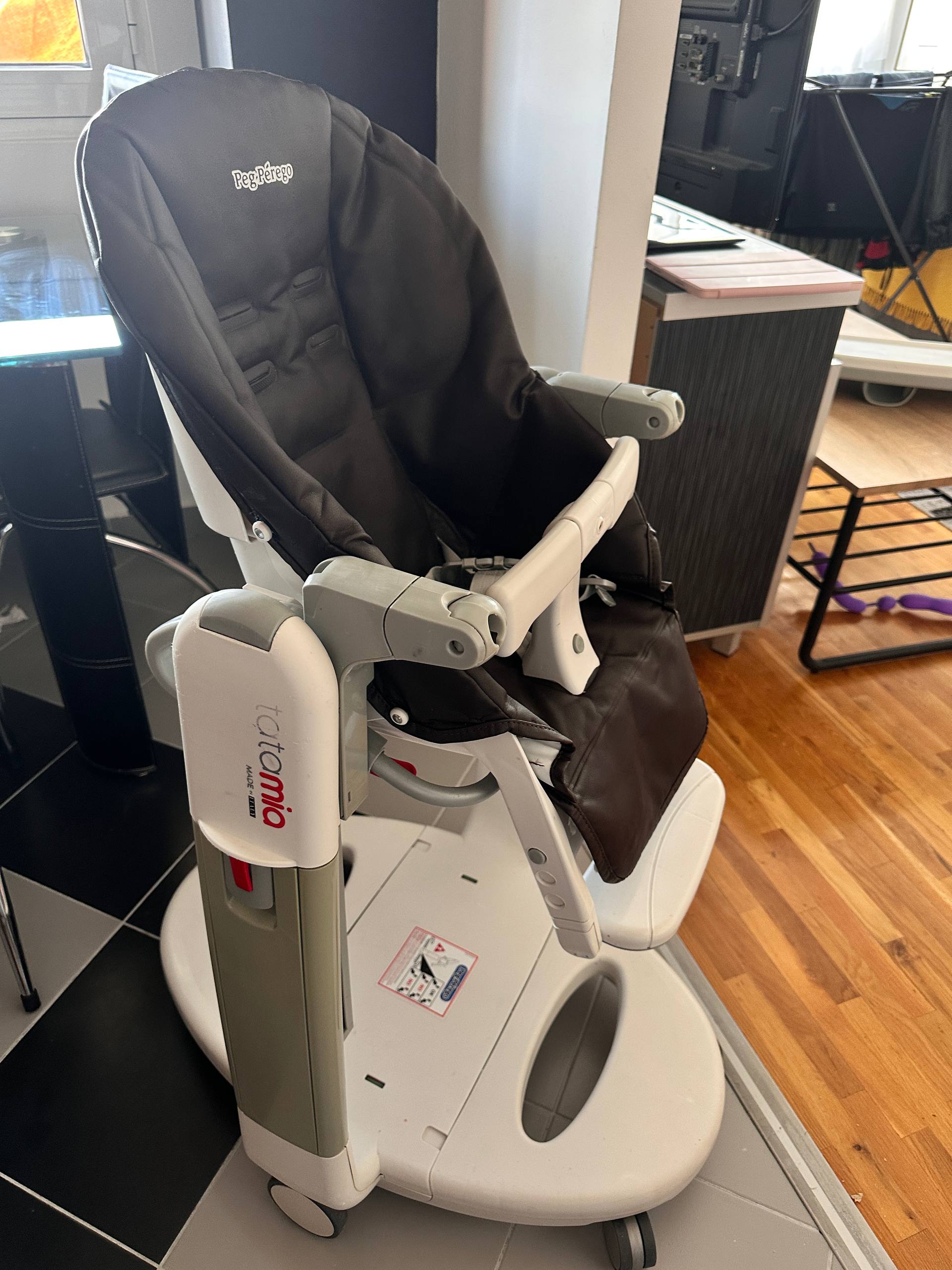 Children's Peg Perego Tatamia transformer chair photo 2