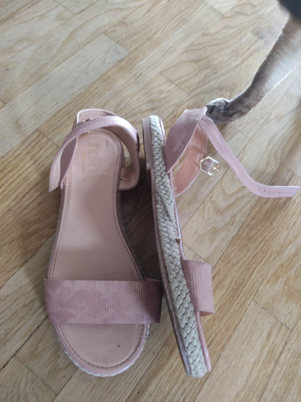 Sandals photo 2