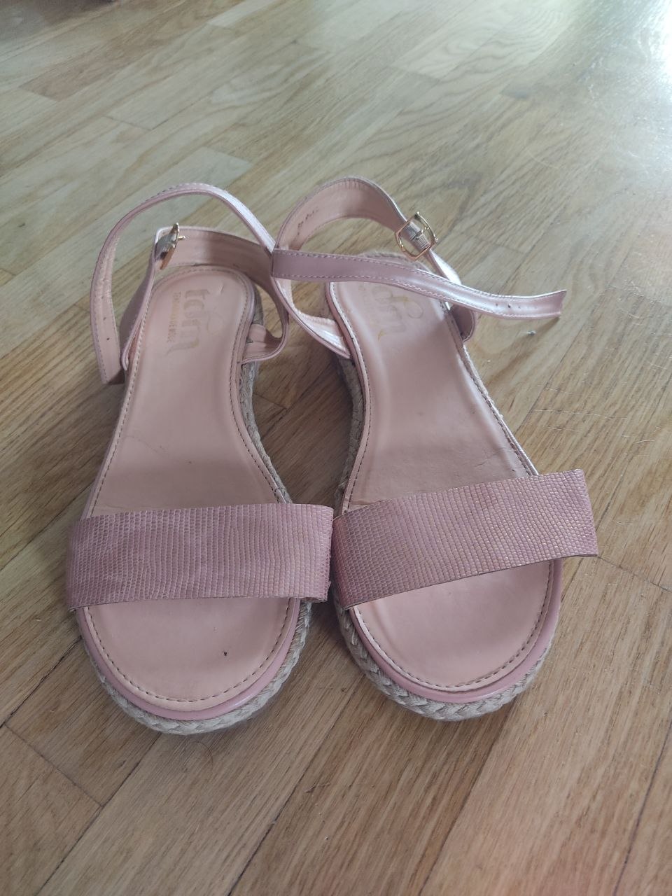 Sandals photo 3