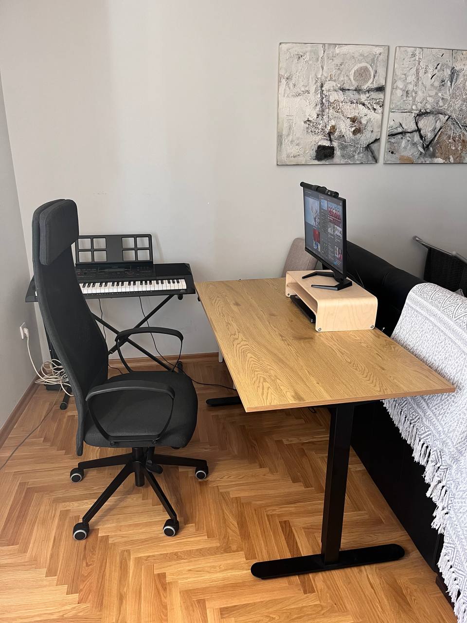 SVANEKE Height Adjustable Table