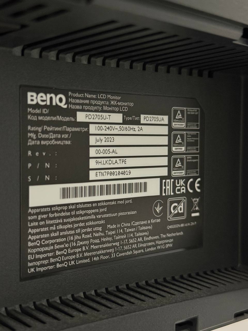 BenQ PD2705U photo 2