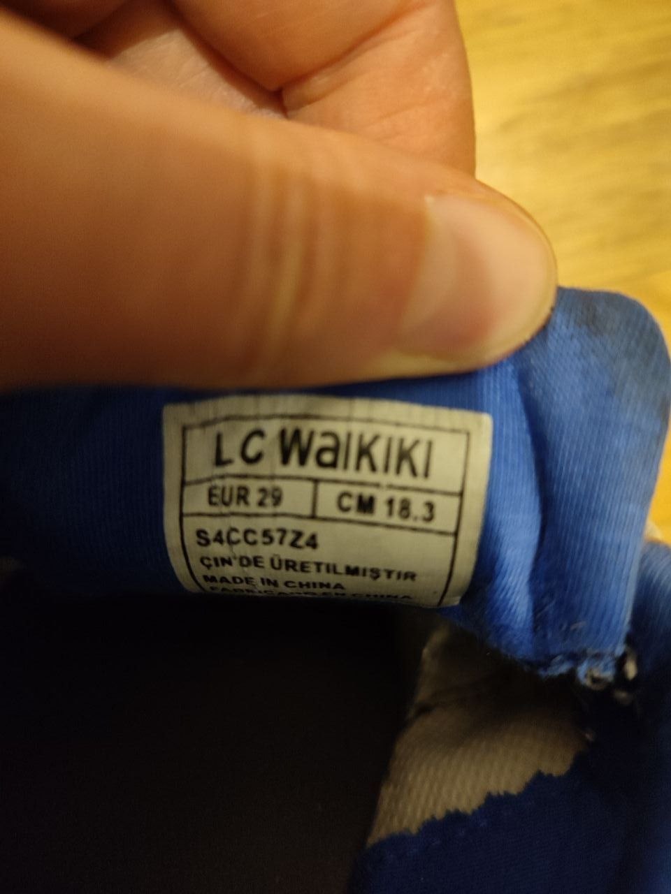 Waikiki sneakers
