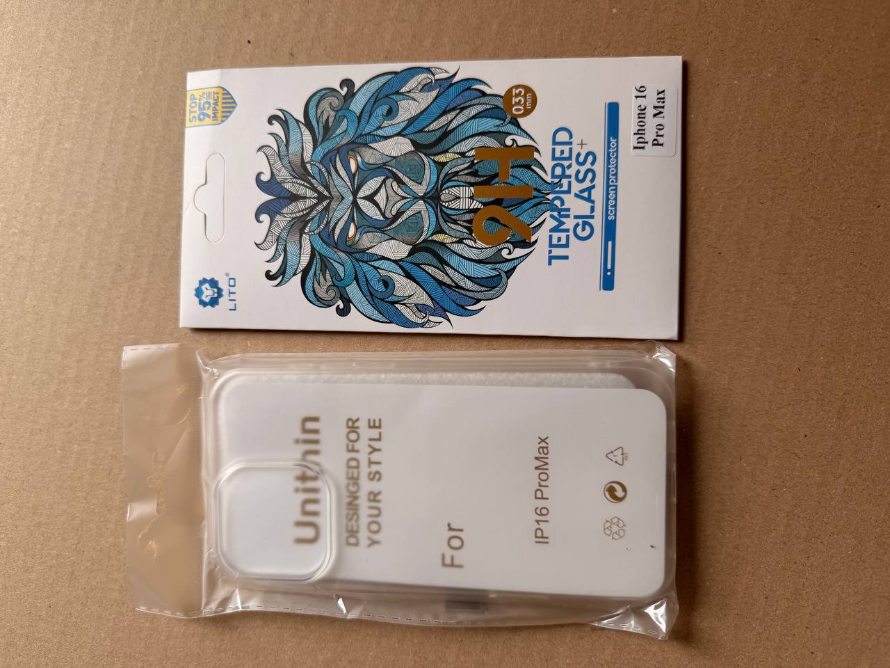 Кутица и стапа за iPhone 16 Pro Max