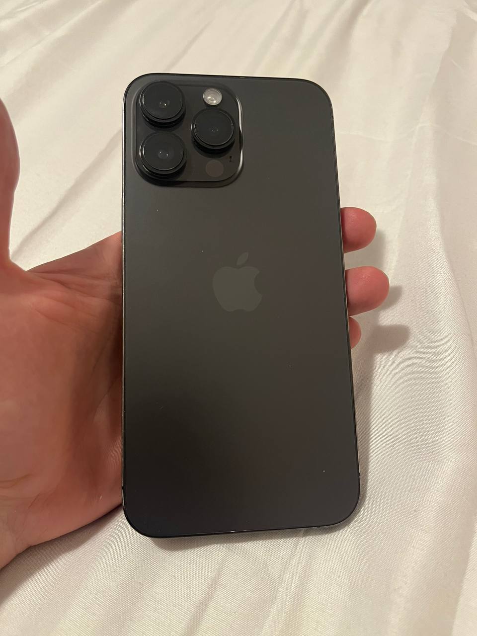 iPhone 14 Pro Max photo 2