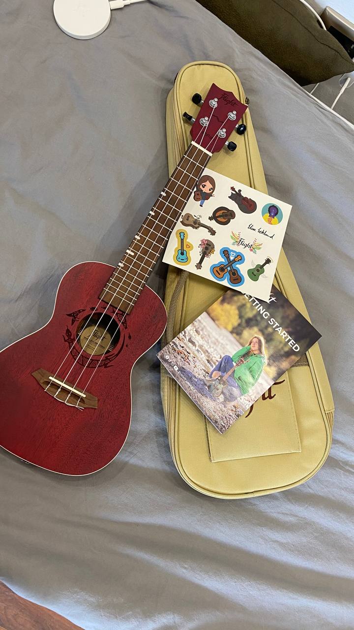 Ukulele Flight Concert DUC 380 Coral