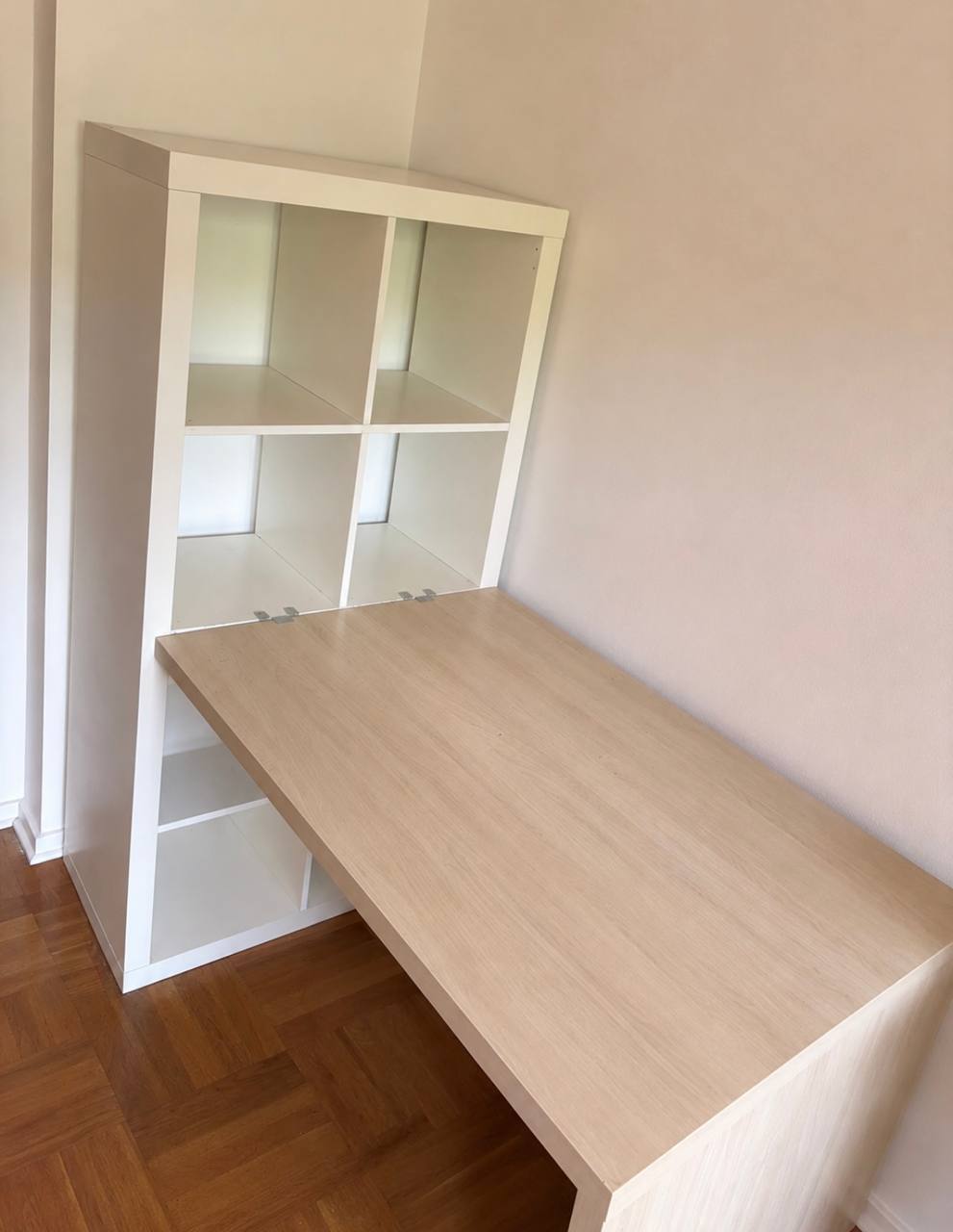 Ikea polica Kallax i sto Malm