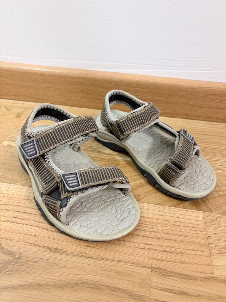 Gemo sandals