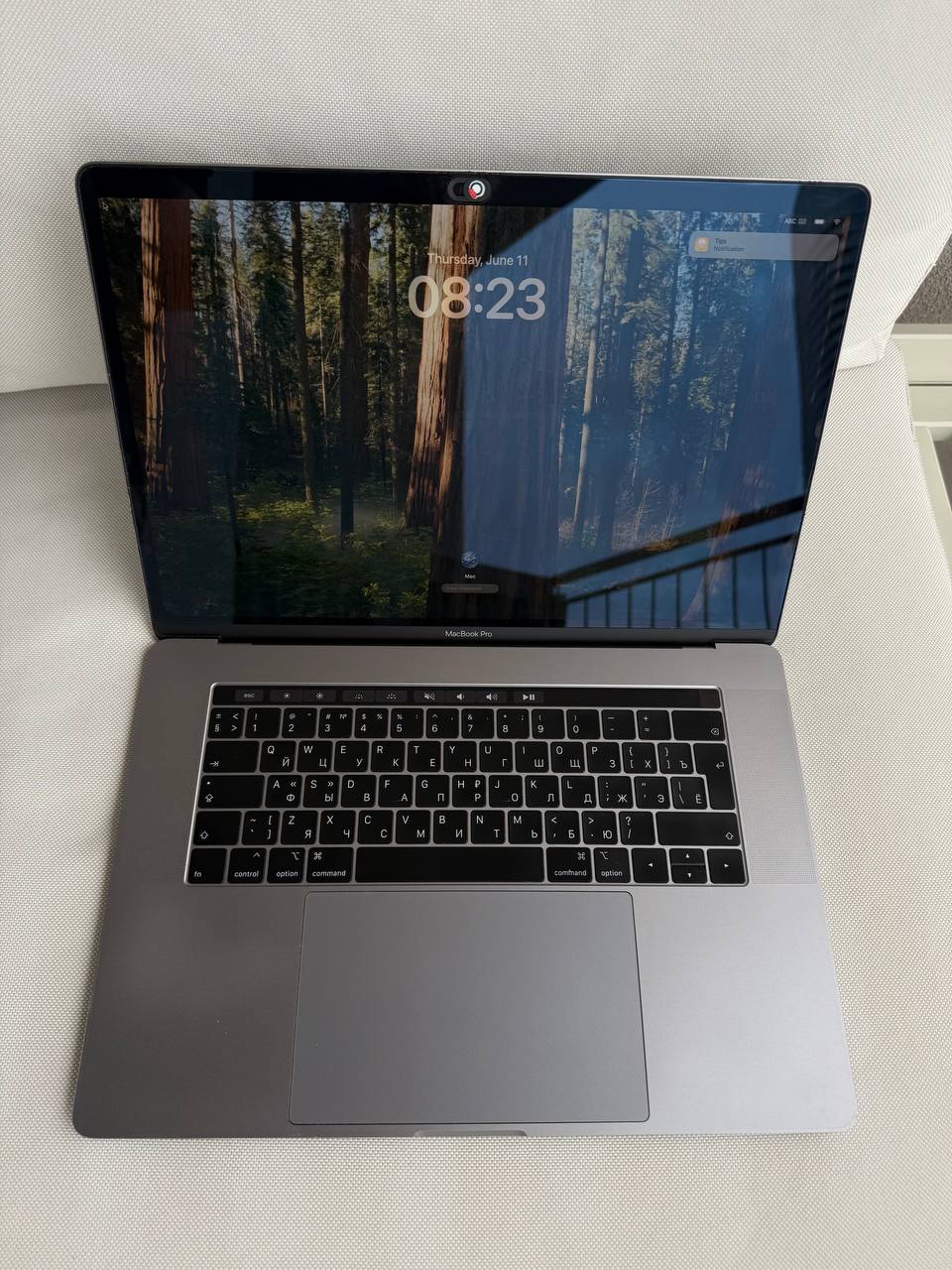 MacBook Pro 15.4 photo 2
