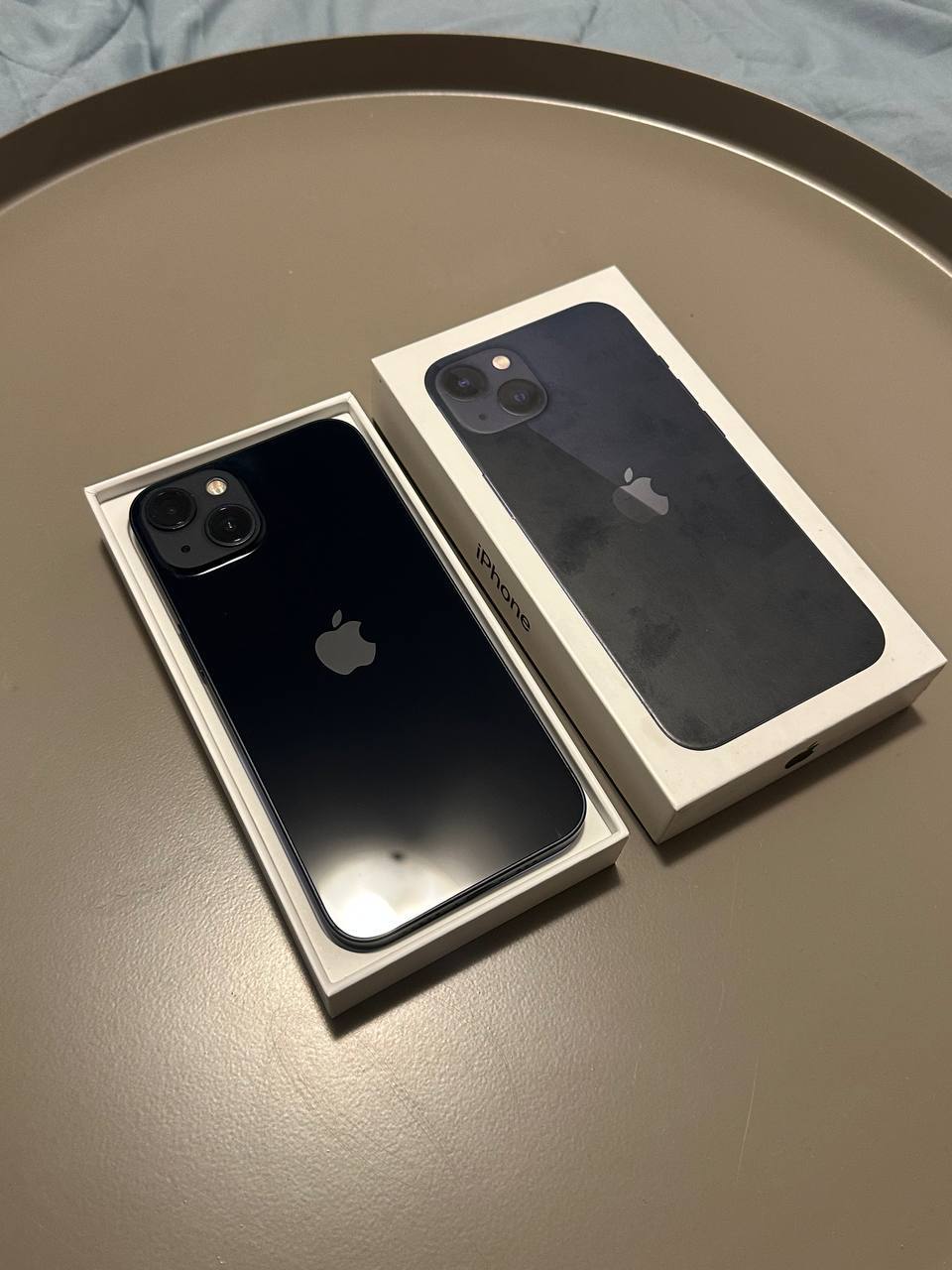 iPhone 13 Midnight 128gb photo 2