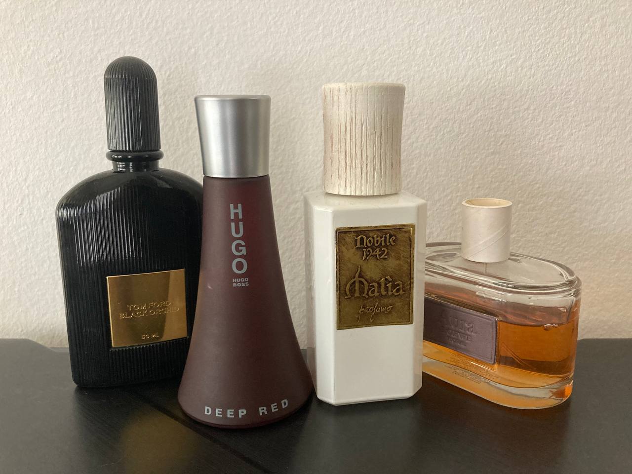 Boss, [Duboki crveni]