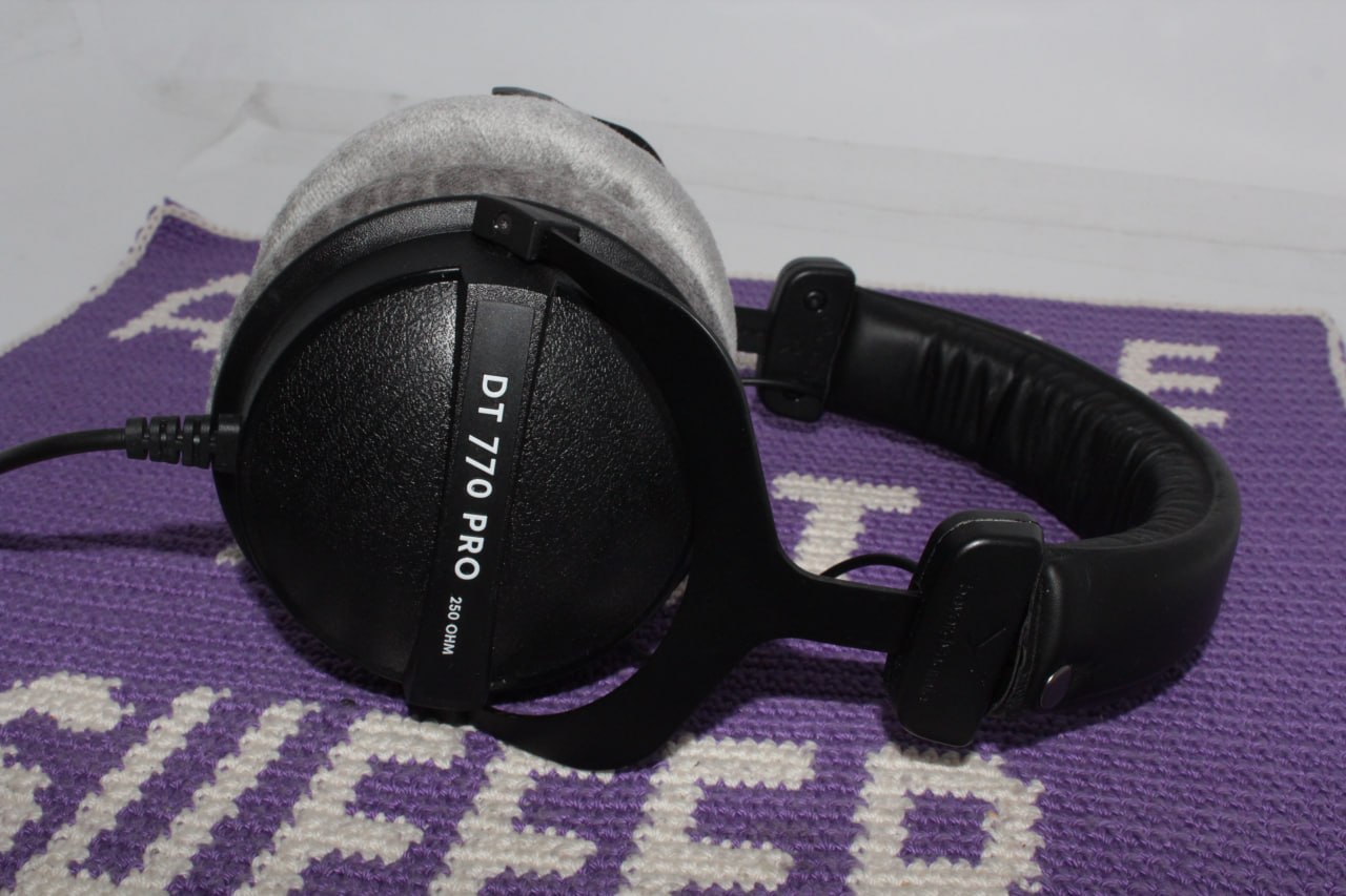 Beyerdynamic DT770 Pro photo 2