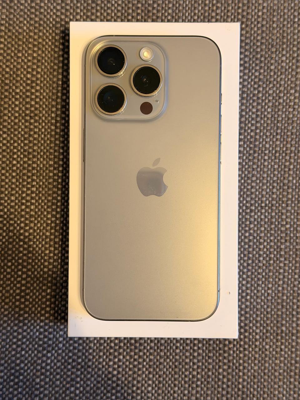 iPhone 15 Pro 128GB photo 2