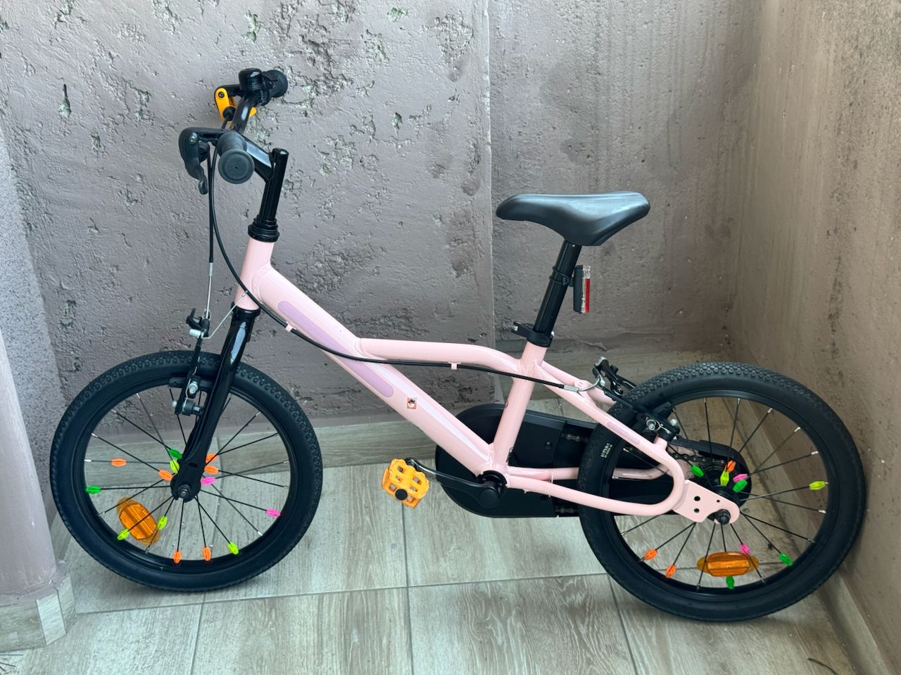 BTWIN Pink Children's Bike DISCOVER 100