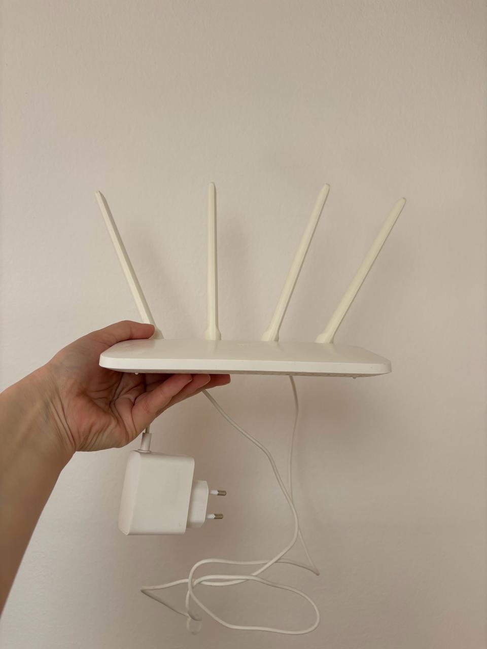 Xiaomi Mi Router 4C photo 2