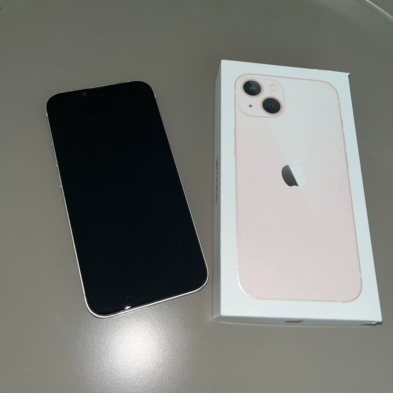 iPhone 13 Ružičast 256gb