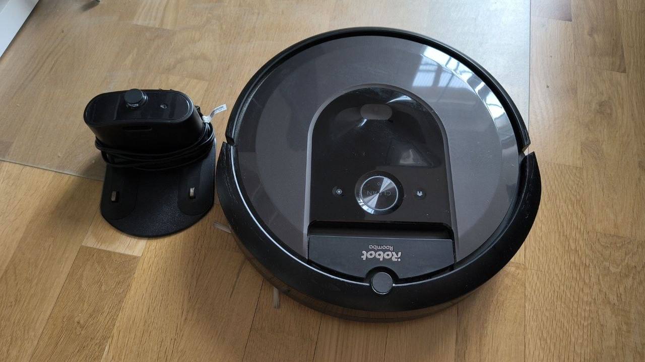 Robot usisavač iRobot Roomba i7