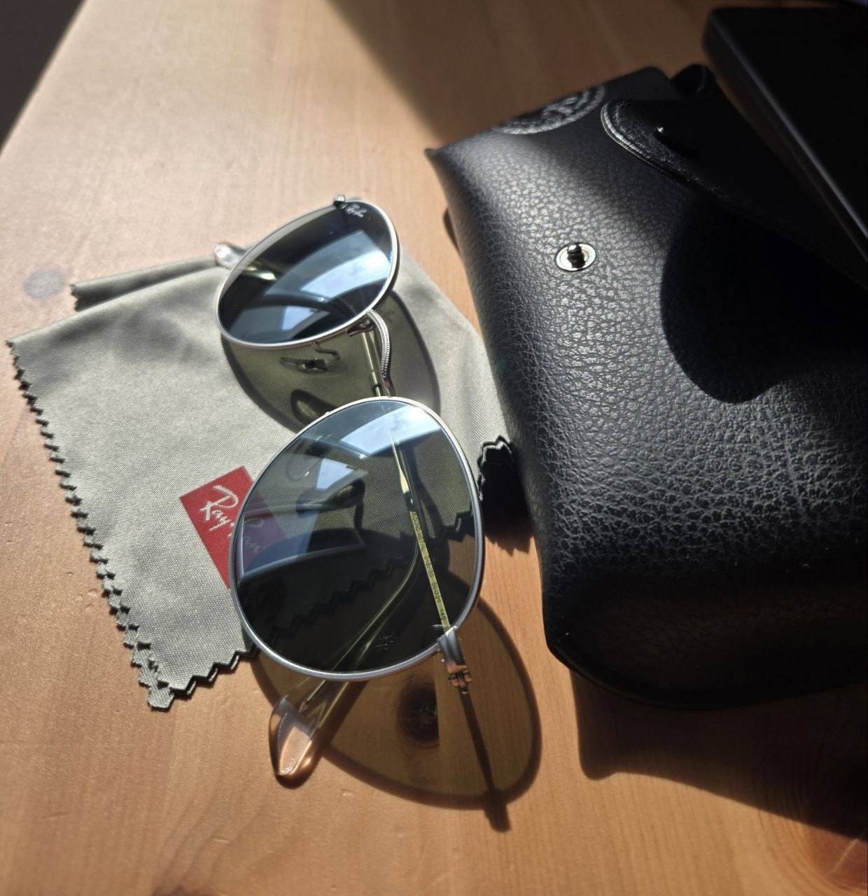 Sunčane naočare Ray Ban okrugle flash leće