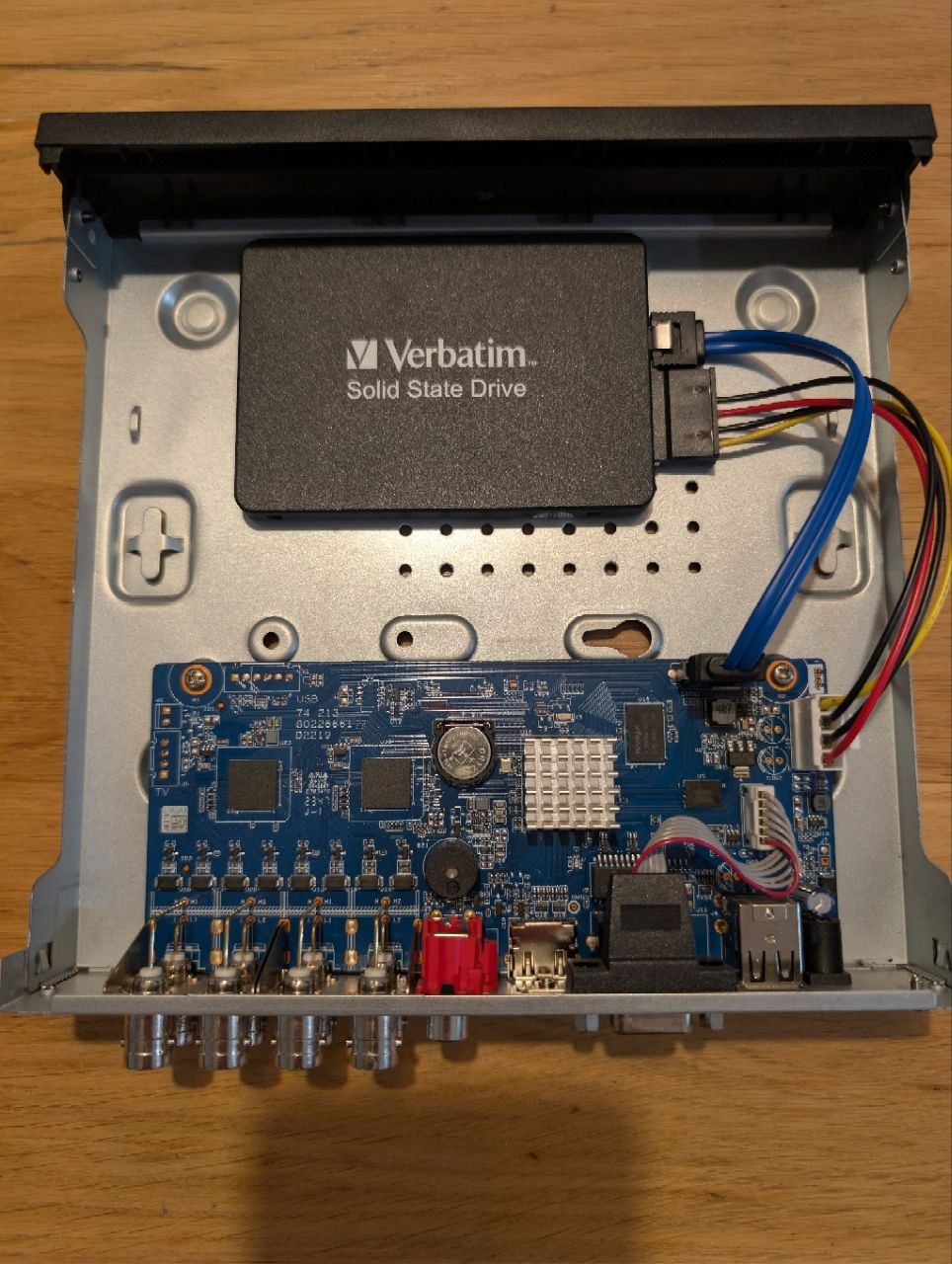 Видеорегистратор Dahua XVR1B08-I photo 2