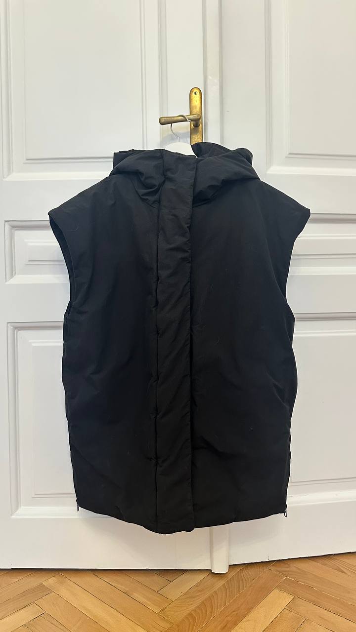 Zara Vest