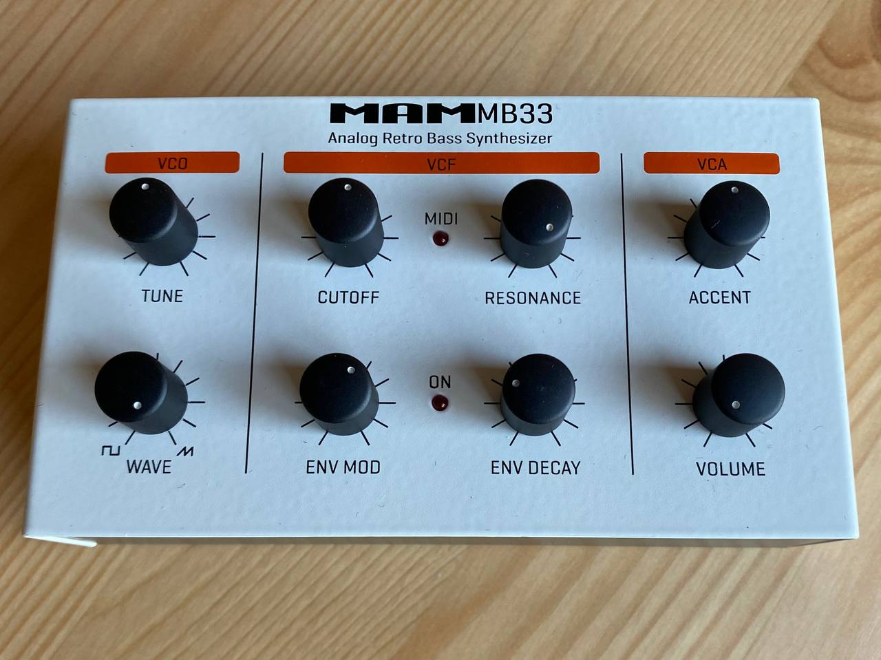 MB 33 Retro