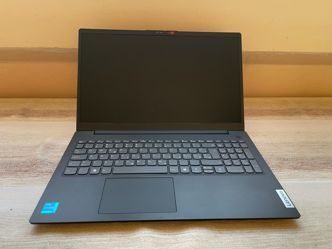 Lenovo V15 G5 IRL - Type 83GW