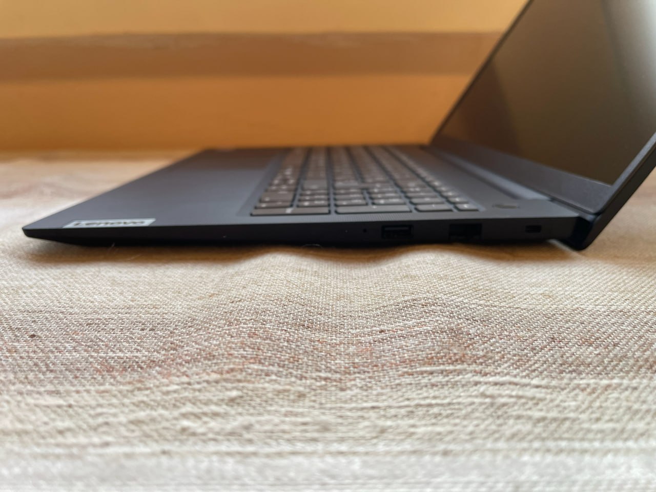 Lenovo V15 G5 IRL - Type 83GW photo 4