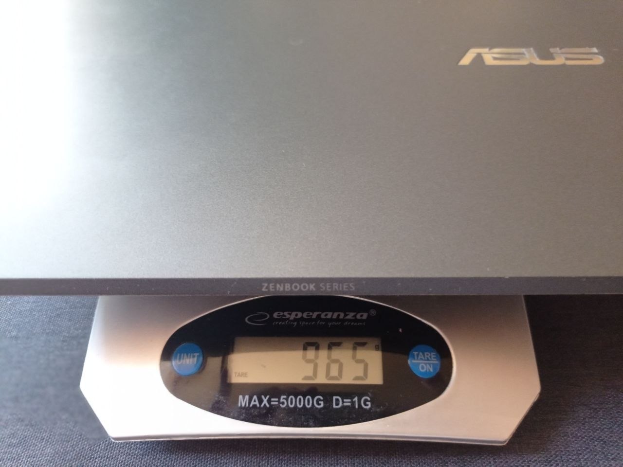 Asus Zenbook UX425 photo 4