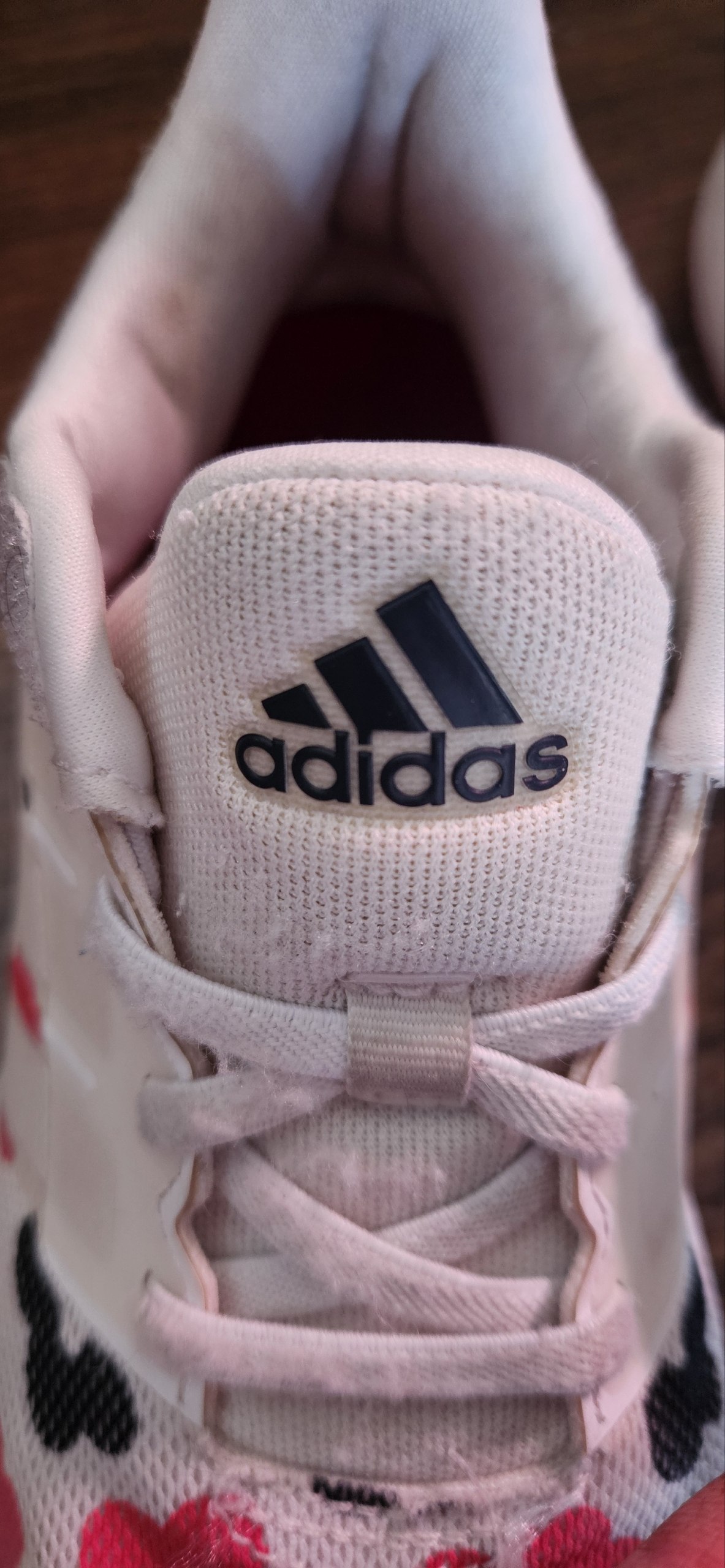 Sneakers photo 2