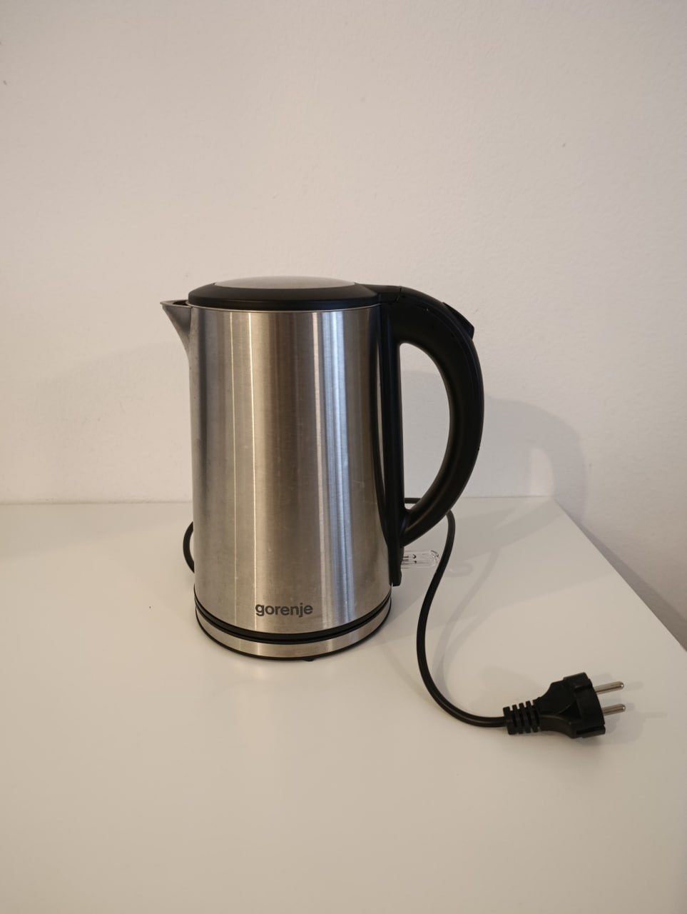 Električni čajnik Gorenje K15DWS