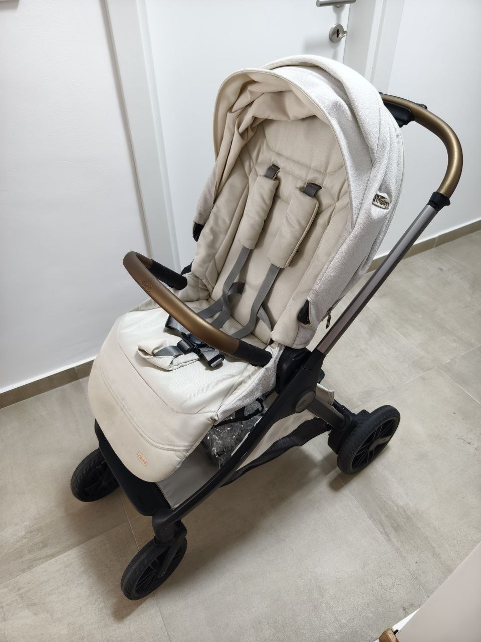 коляска Chicco Bellagio