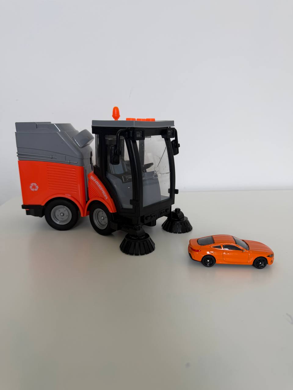 Игрушки и одежда photo 6