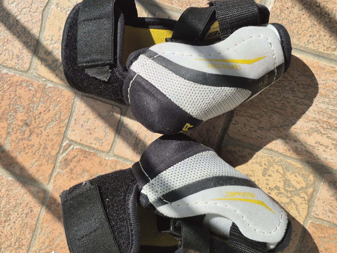 Налокотники хоккейные детские Bauer supreme 150 photo 2