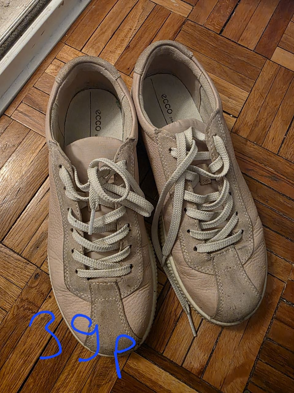 Ankle boots photo 2