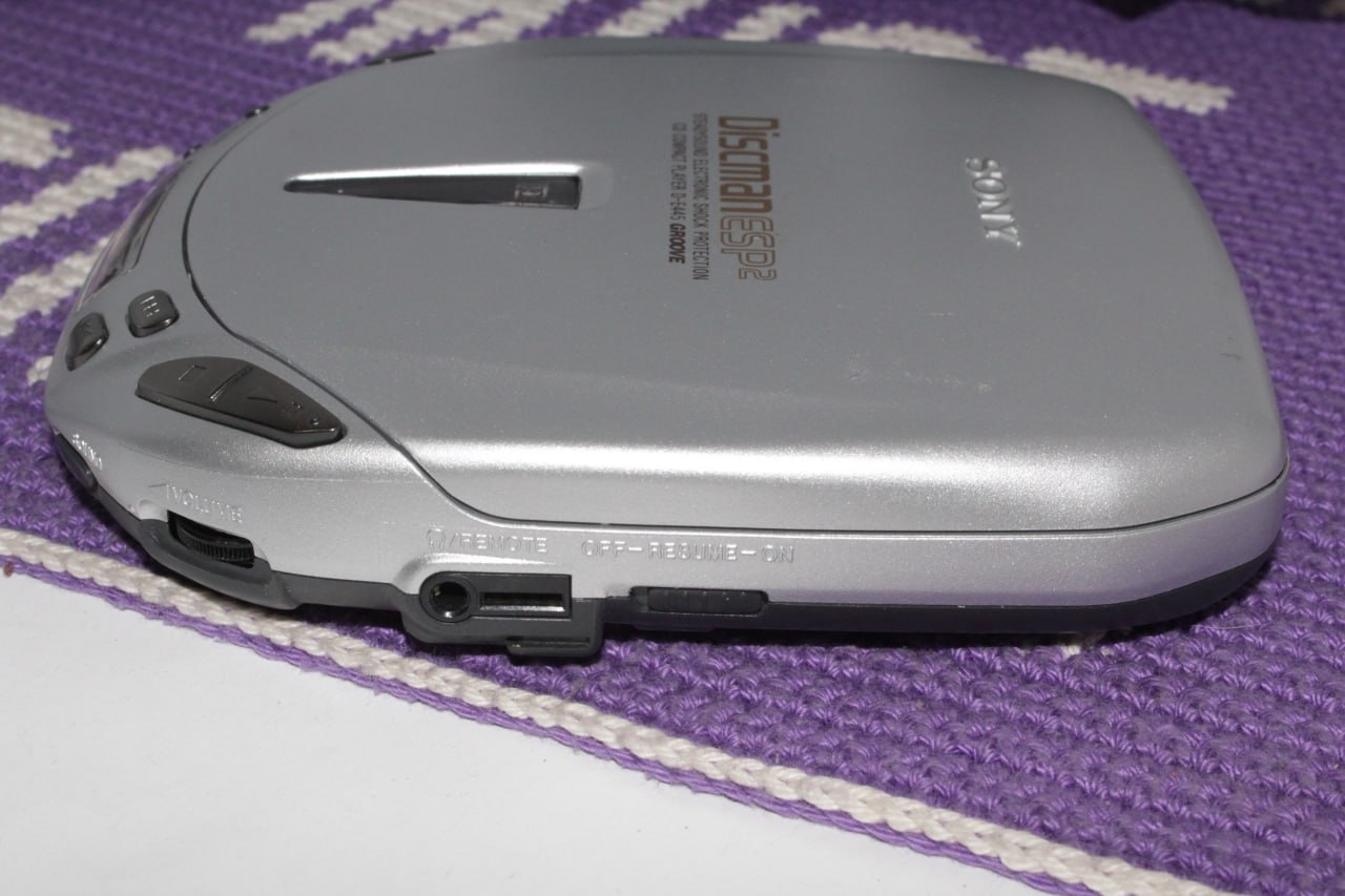 Sony Diskman d-e445 photo 3