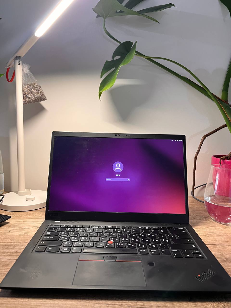 Lenovo ThinkPad X1 Carbon 7. генерација photo 2