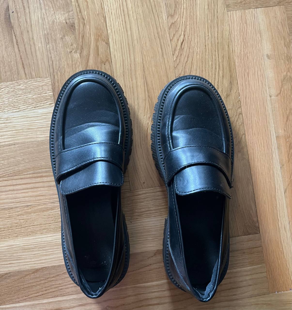 Loafers made of artificial leather