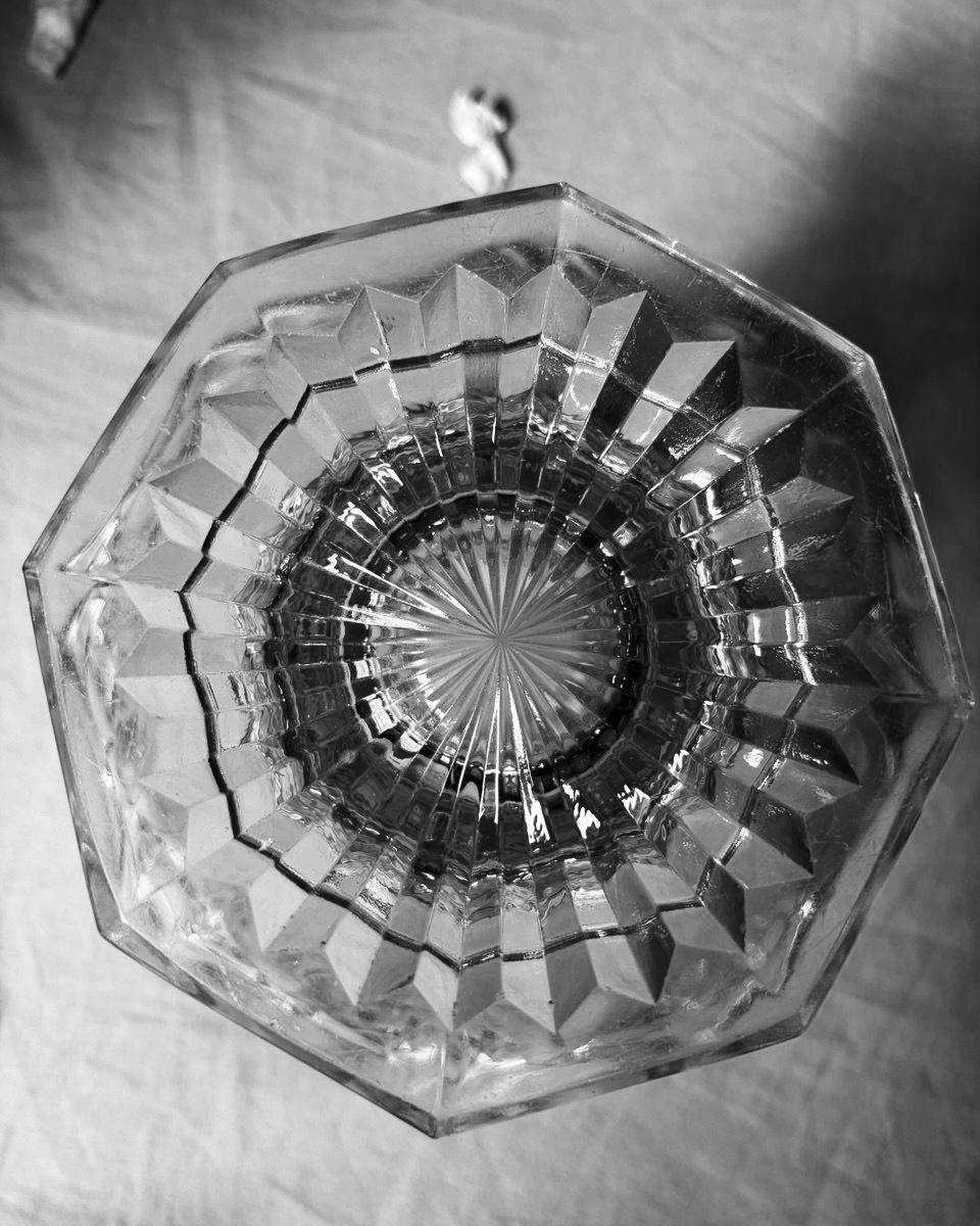 Vintage Art Deco vase photo 4