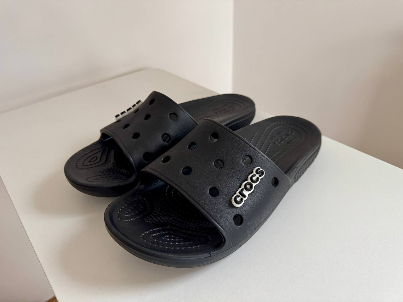 CLASSIC CROCS SLIDE photo 3