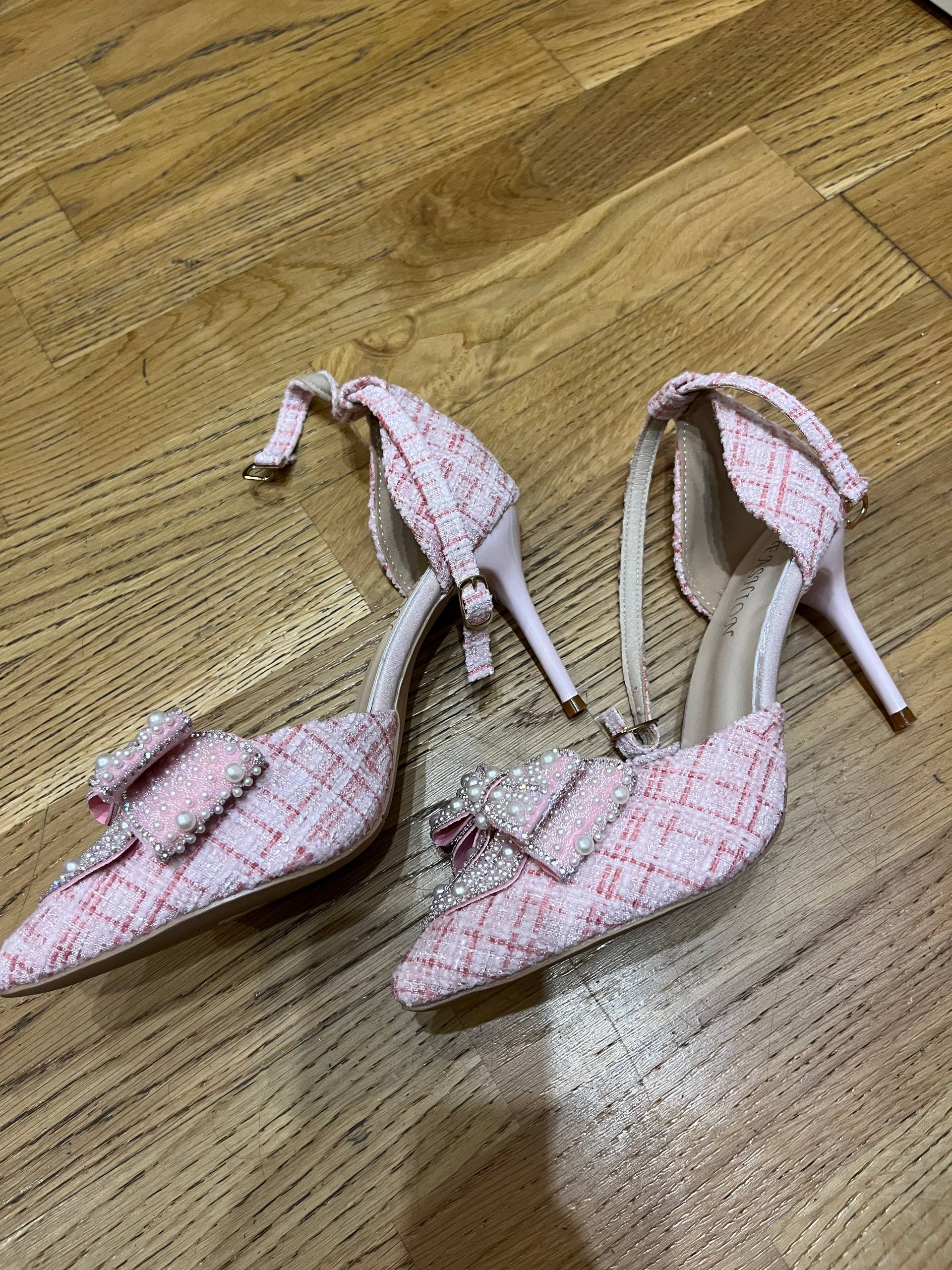 Shoes photo 2