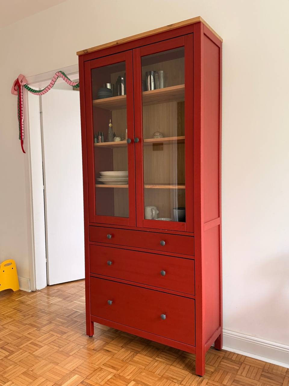 IKEK HEMNES Шкаф
