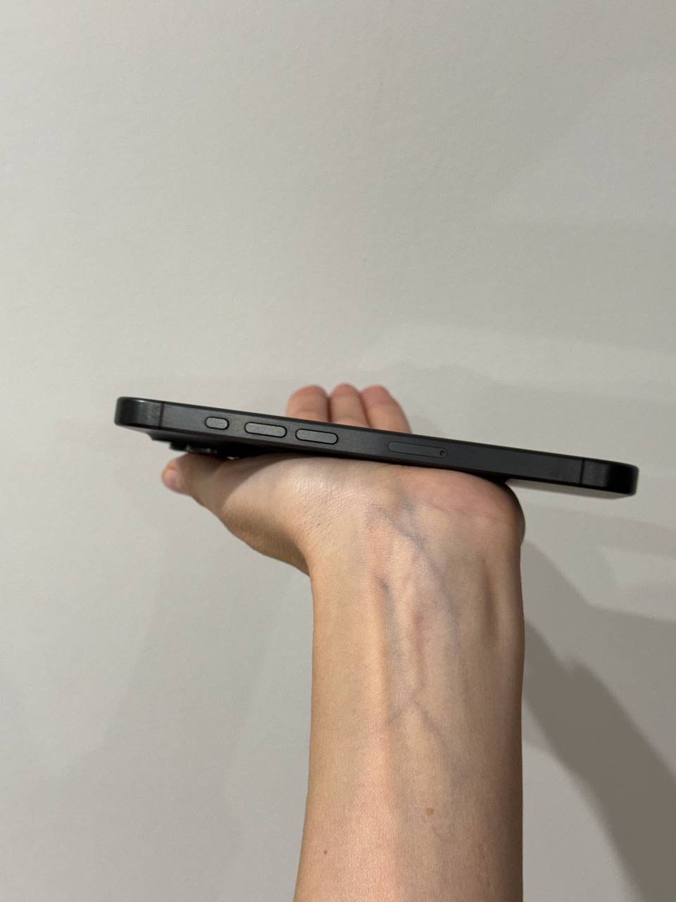 iPhone 13, 256 GB photo 3