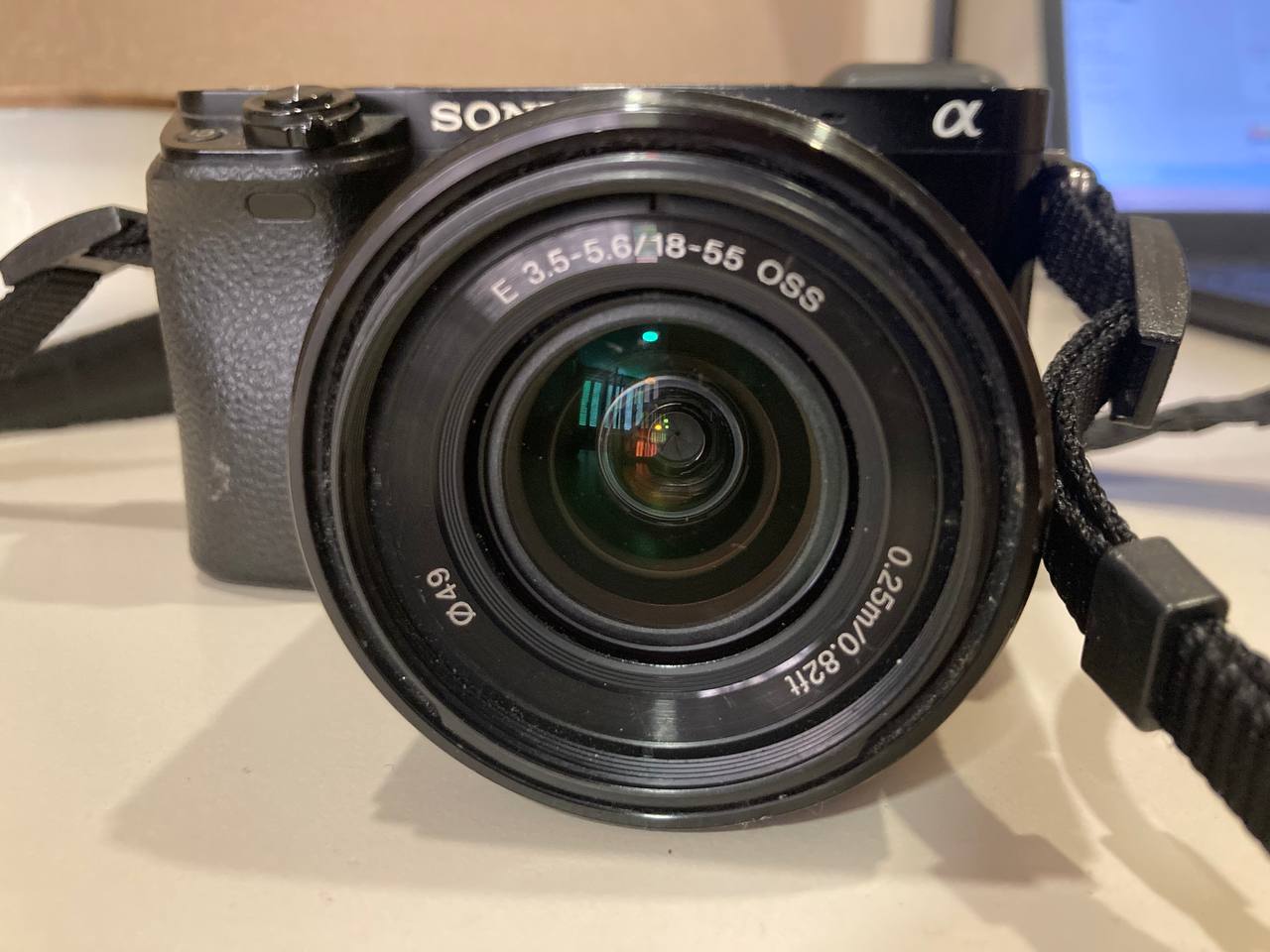 Sony a6000 with e-mount lens 3.5-5.6/18-55 photo 2