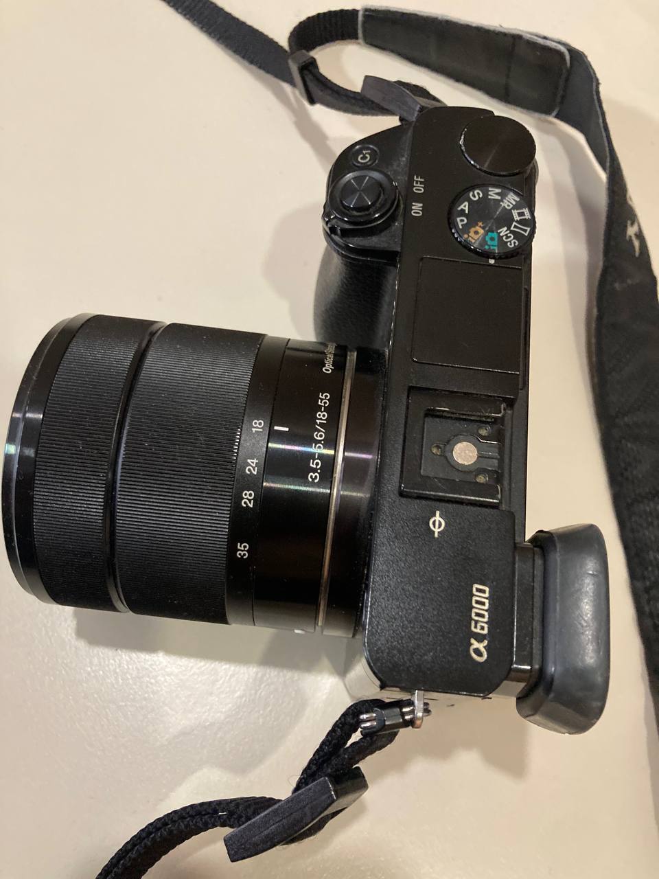 Sony a6000 with e-mount lens 3.5-5.6/18-55 photo 3