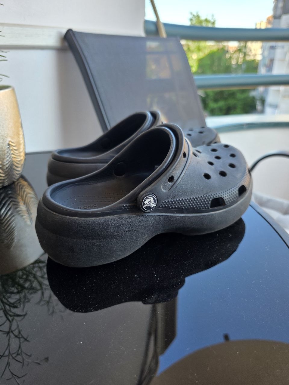 Crocs photo 2