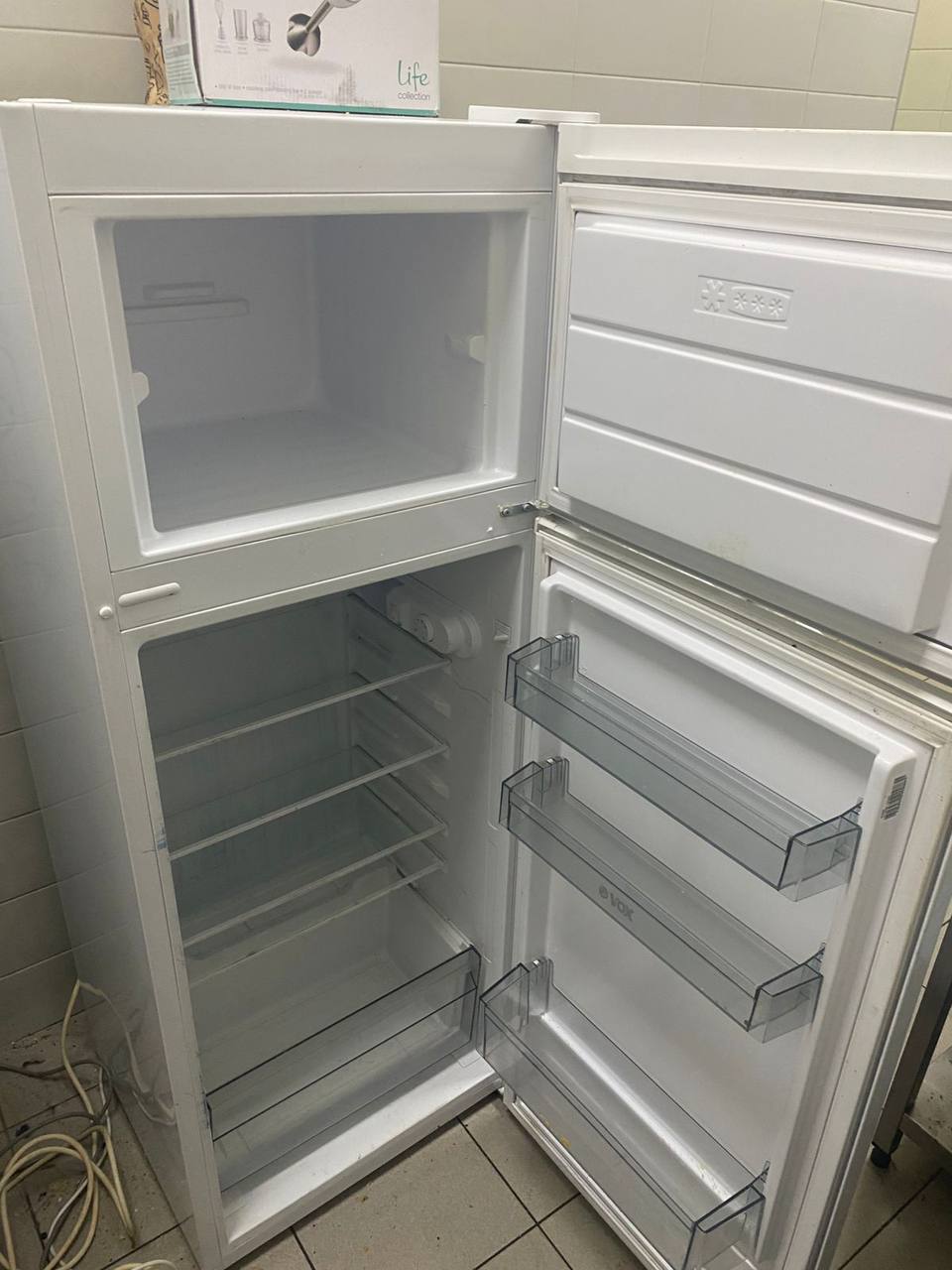 Холодильник vox kg2550e photo 2