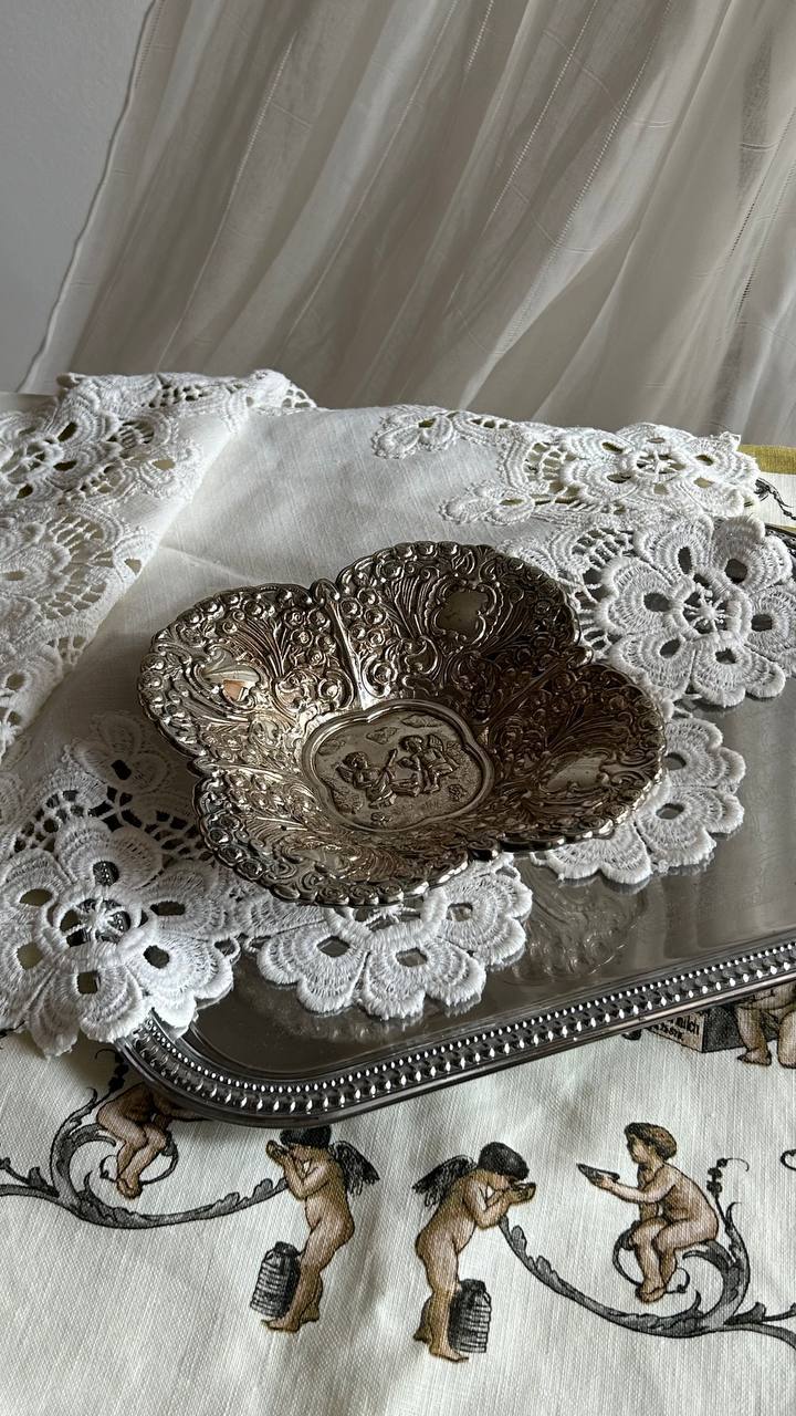 Глубокая тарелочка с купидонами photo 3