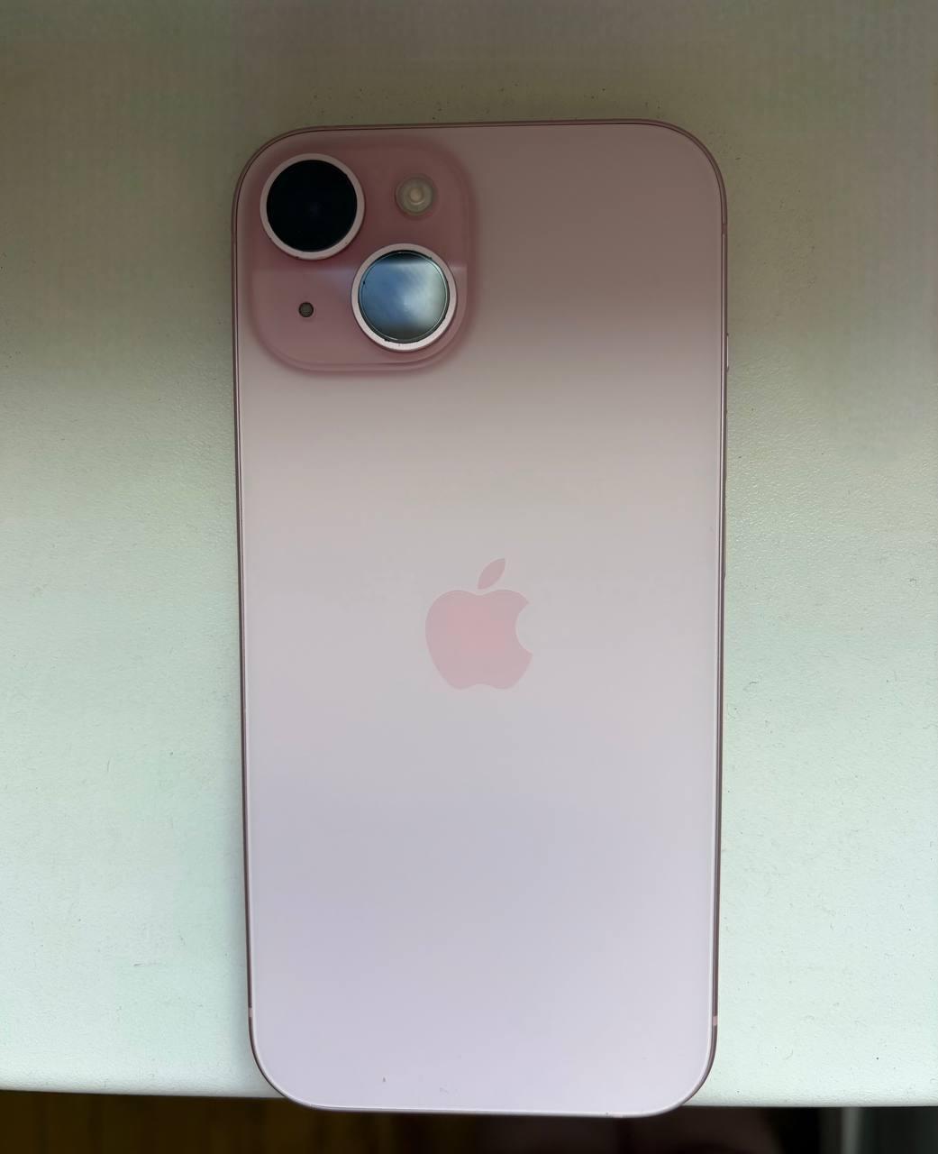 iPhone 15 128GB photo 3